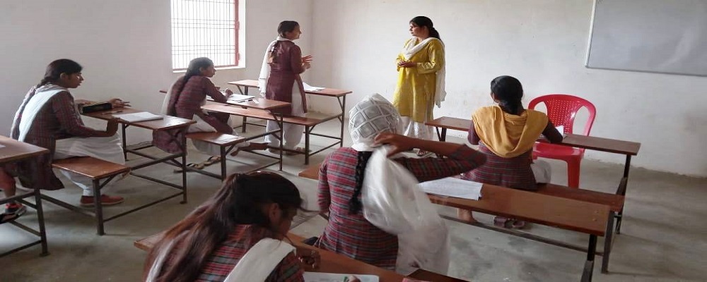 NAURANG SINGH MAHAVIDYALAYA KARMAHARI DEWAITHA ZAMANIA, GHAZIPUR (U.P.)	